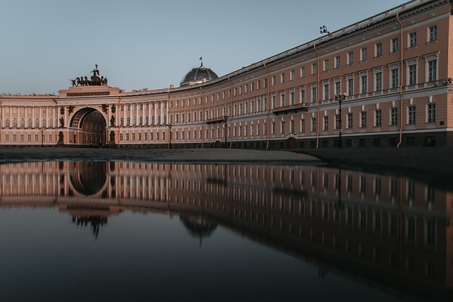 Od Liczydła do Chmury: Jak Outsourcing Księgowości zniszczył Lokalnych Rachmistrzów, a Stworzył Globalne Imperia